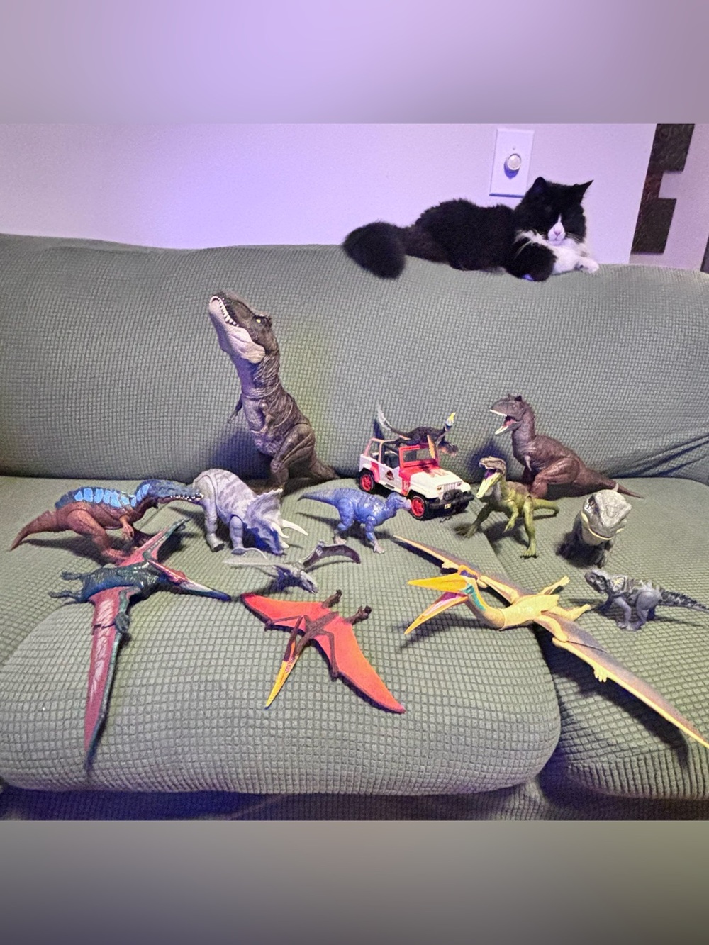 Jurassic Park/Jurassic World dinosaur toy lot 14 pieces
